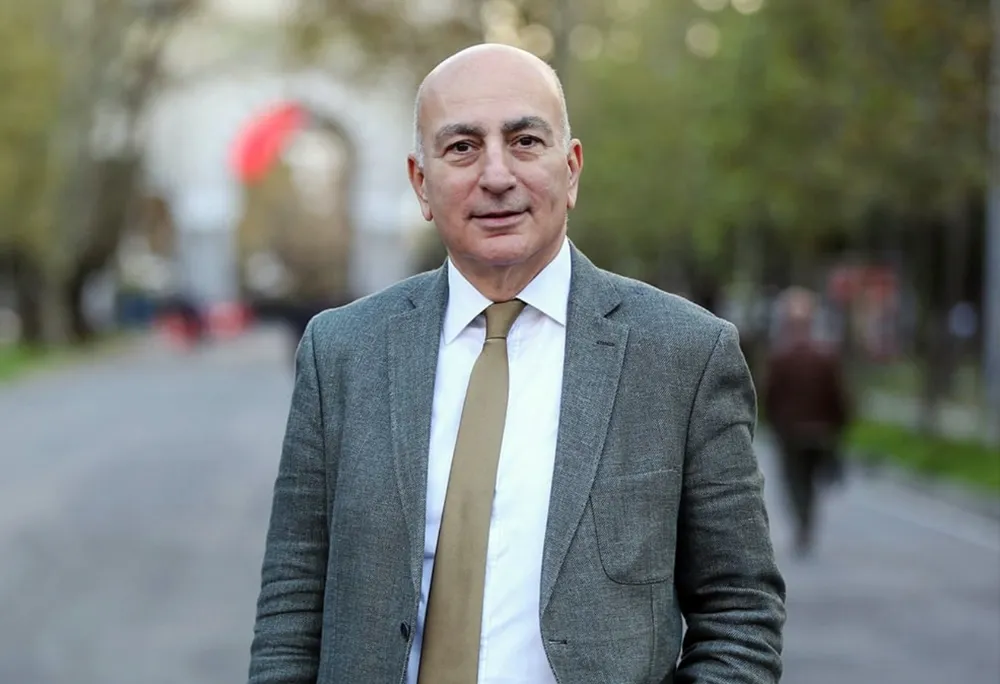 TL değer kaybeden dolardan daha çok değer kaybediyor