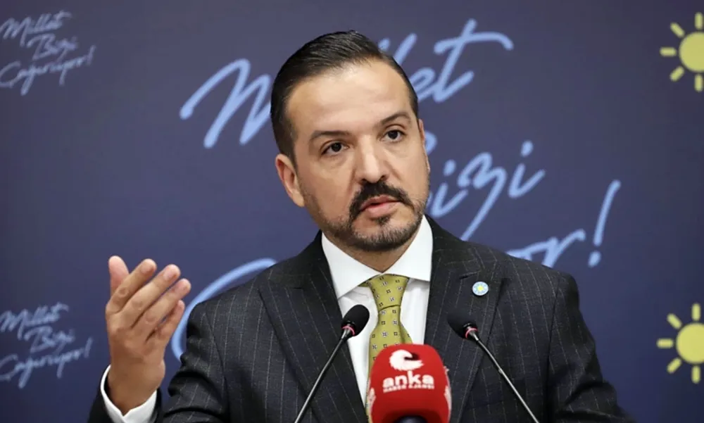 Kürşad Zorlu, Akşener
