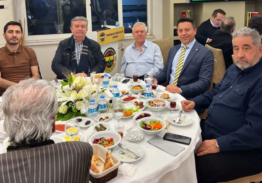 Aziz Yıldırım Fenerliler ile buluştu