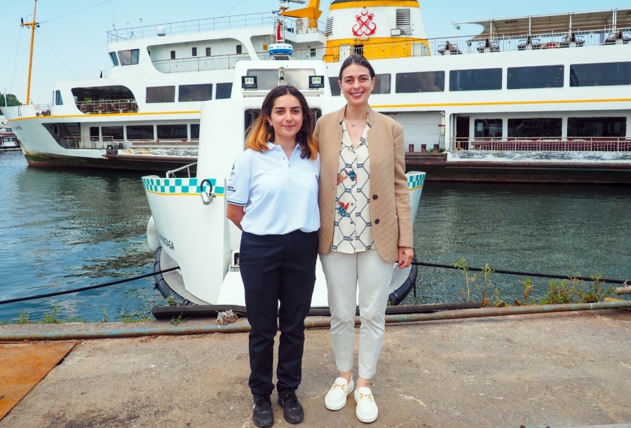 İlk kadın kaptan Deniz Taksi’nin dümeninde