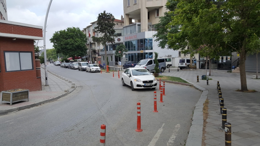 Adliye önünde kanun ihlali