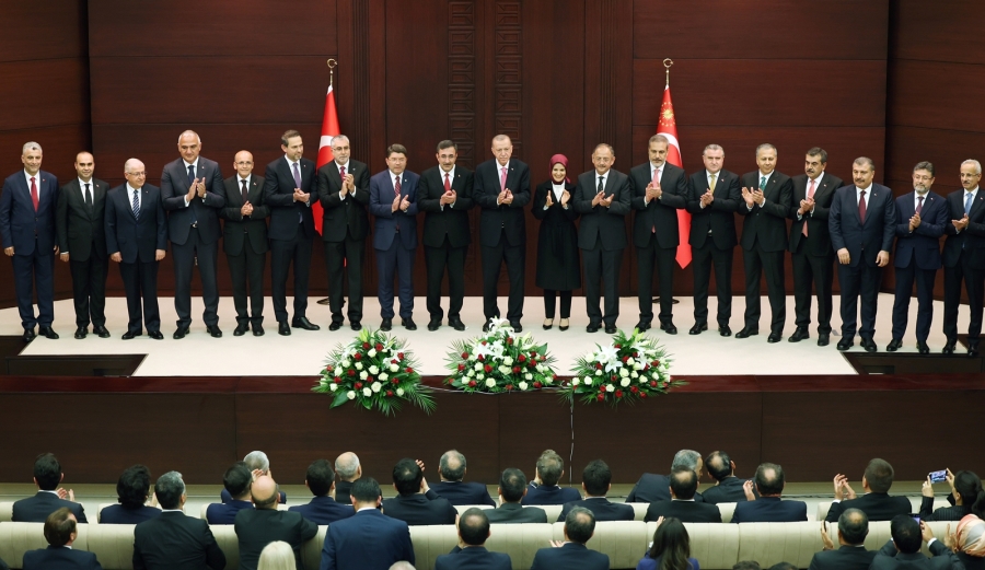 Yeni kabinede kim kimdir?