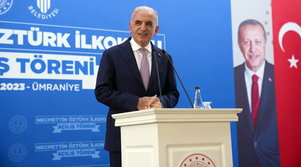 Aydınlık yarınlarını yönetecek çocuklarımızın yetişmesini temenni ediyorum