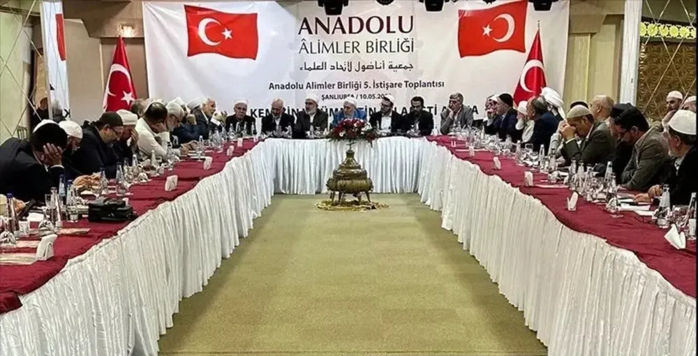 Sultanın sofrasına oturan alimin fetvasına itibar edilmez