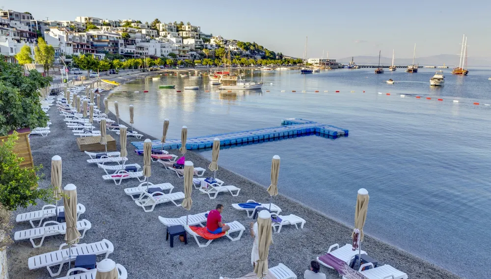 Plaja giriş için günlük 225 euroyu gözden çıkarın