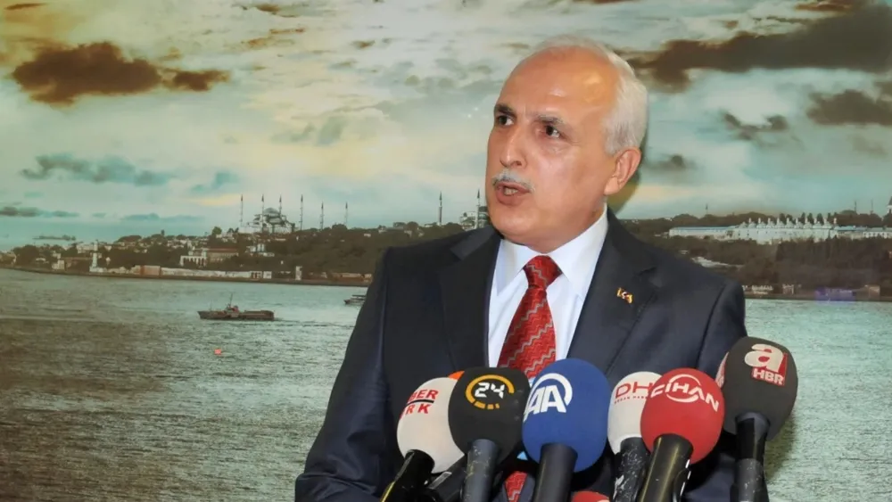 Eski İstanbul Valisi 68 yaşında avukat oldu