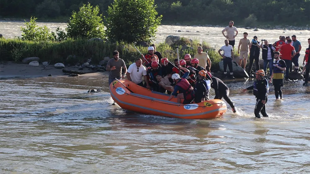 Kuran kursu öğrencileri Fırtına Deresi