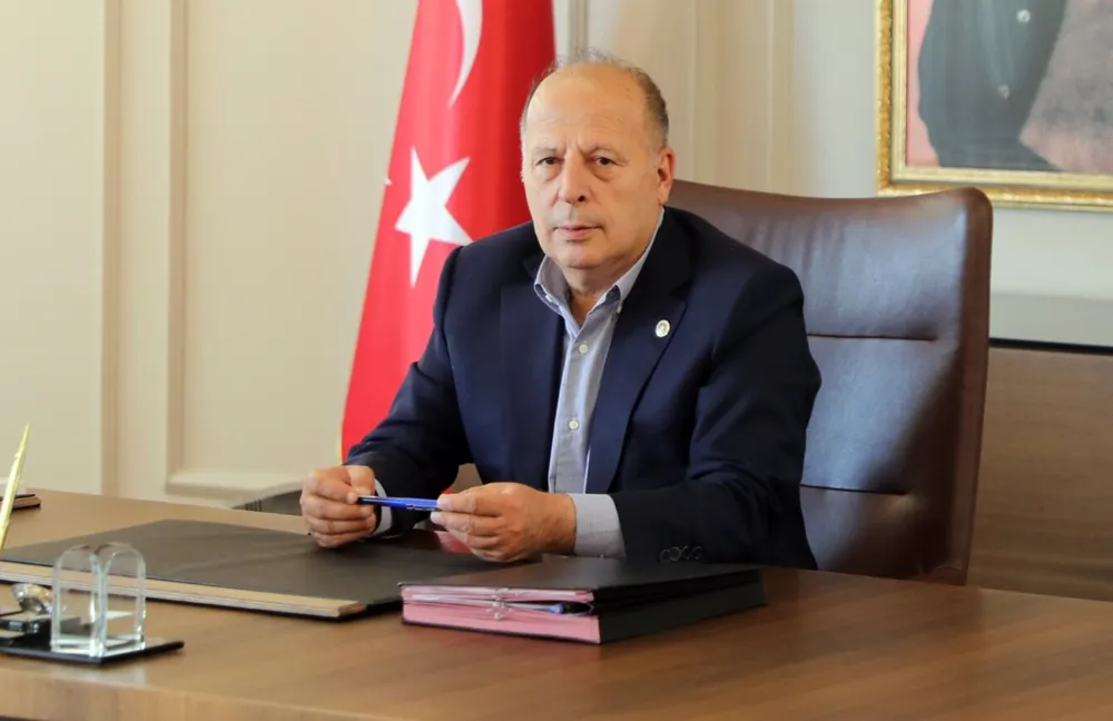 Başkan, üç yeğenini birden belediyede işe aldı