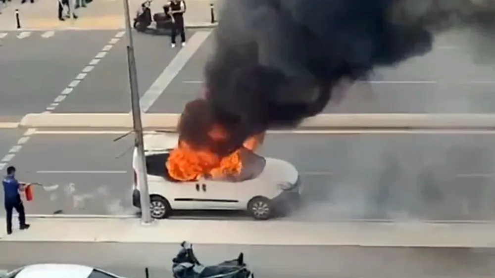 Adalet yok dedi adliye önünde aracını yaktı