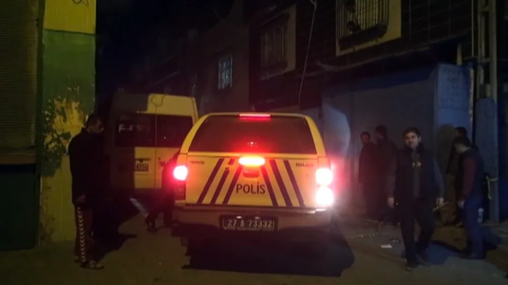 Kalaşnikoflu çete Gaziantep sokaklarında!  