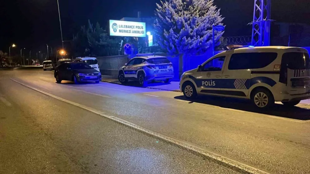 Kuzenini taciz eden genci, polis merkezinde öldürdü