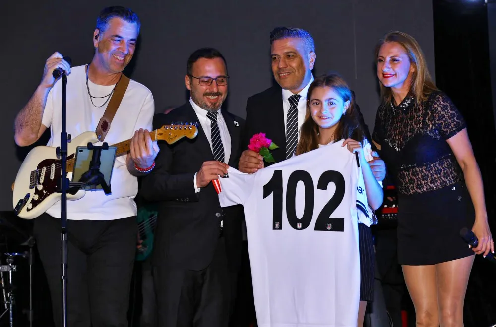 Beşiktaş Camiası Cumhuriyetin 102. Yılında Bodrum’da