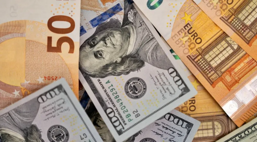 Dolar rekor tazeledi