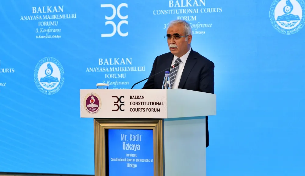 İnsan haklarını korumak, insanlığın vicdanına verilen sözdür!