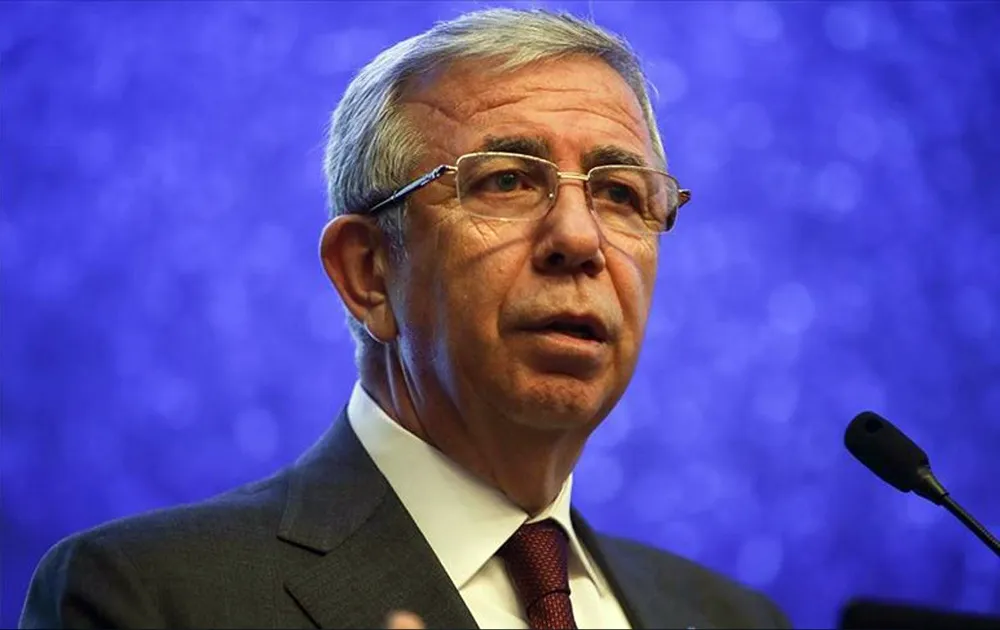 Kimse olağanüstü, vazgeçilmez ya da üstün değildir
