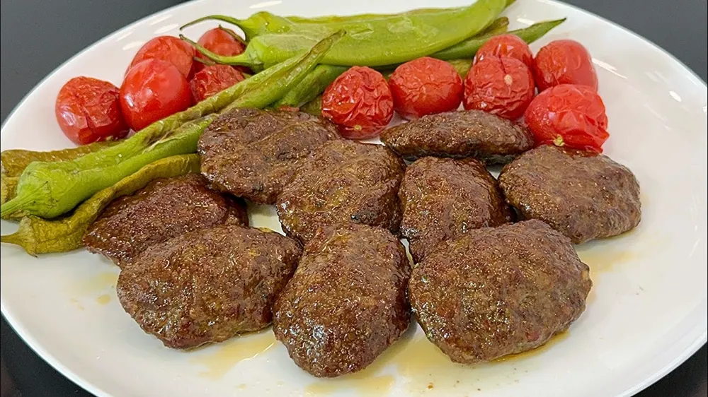 Kıymada tek tırnaklı, köftede deri ve sakatat