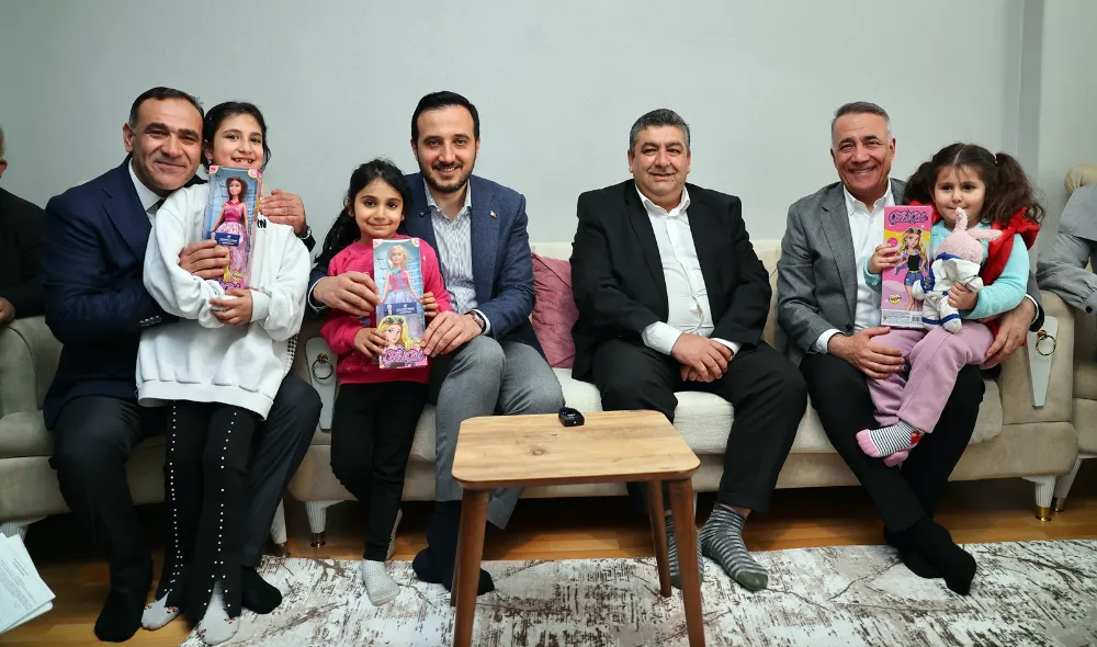 AK Parti İstanbul’dan 2 milyon üyeye kapı kapı ziyaret