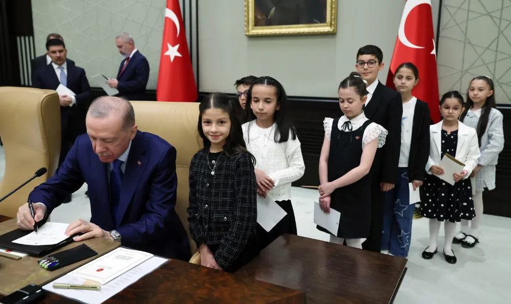 AFAD ve Sağlık Bakanlığı dahil tüm birimlerimiz teyakkuz halinde
