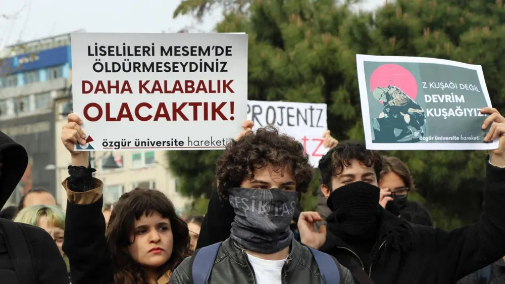 Vatandaşın çoğunluğu protestoları anayasal hak olarak görüyor