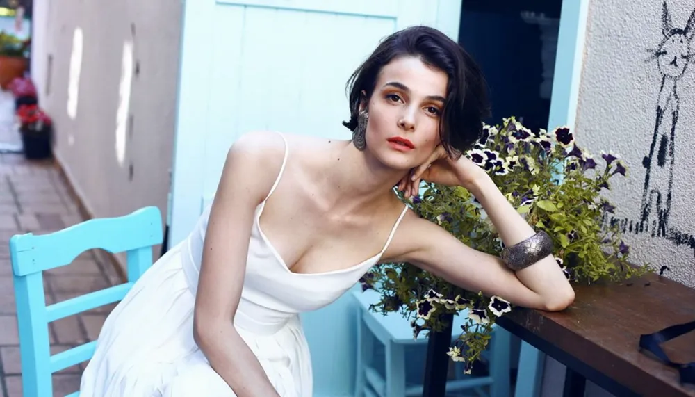 Büşra Develi aşk orucunu bozdu