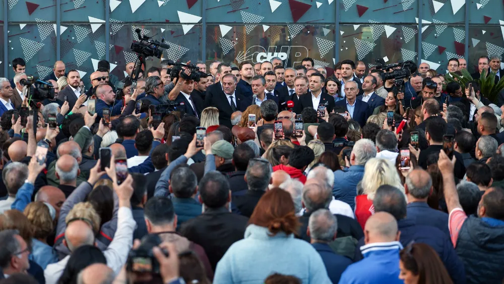 Ne yumrukla ne de kurşunla sindirilemeyiz