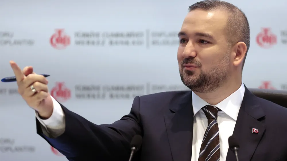 Sıkı para politikası devam edecek