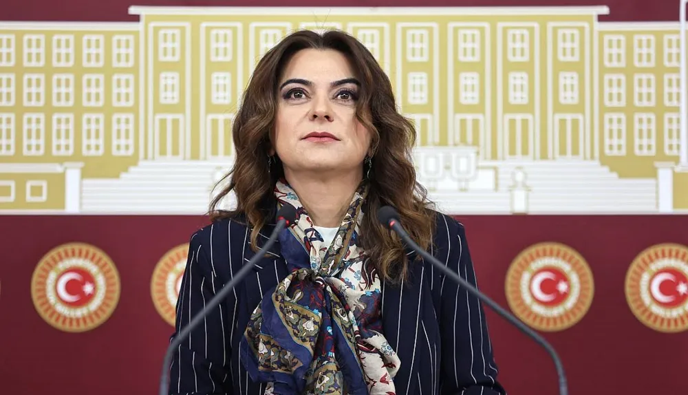 Yerel yönetimlerin hedef alındığını net biçimde görüyoruz