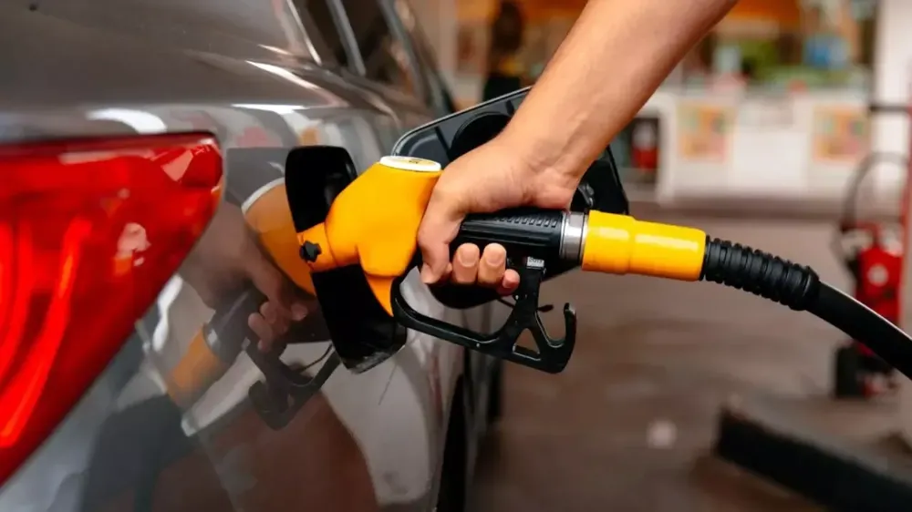 Benzinin ardından motorine de zam
