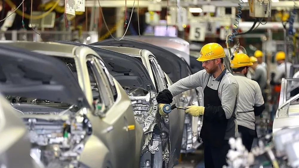 Otomotiv üretimi ilk 5 ayda yüzde 1,4 geriledi