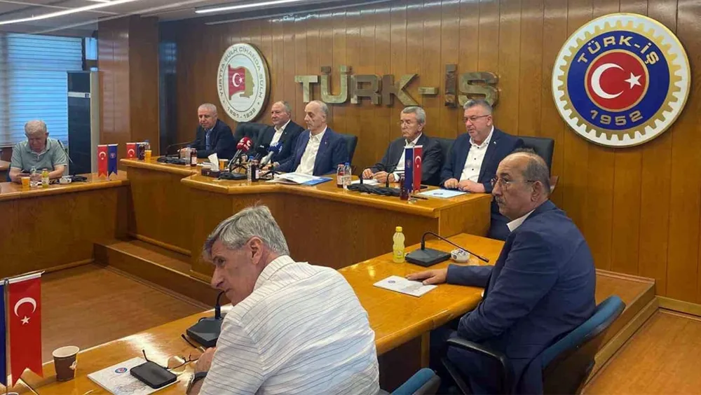 TÜRK-İŞ de grev süreci hızlanıyor