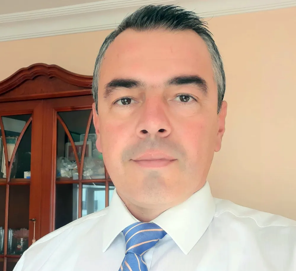 SİNAN SAYGI’DAN ‘İLETİŞİM BİR SÜREÇTİR’ ADLI YENİ KİTAP