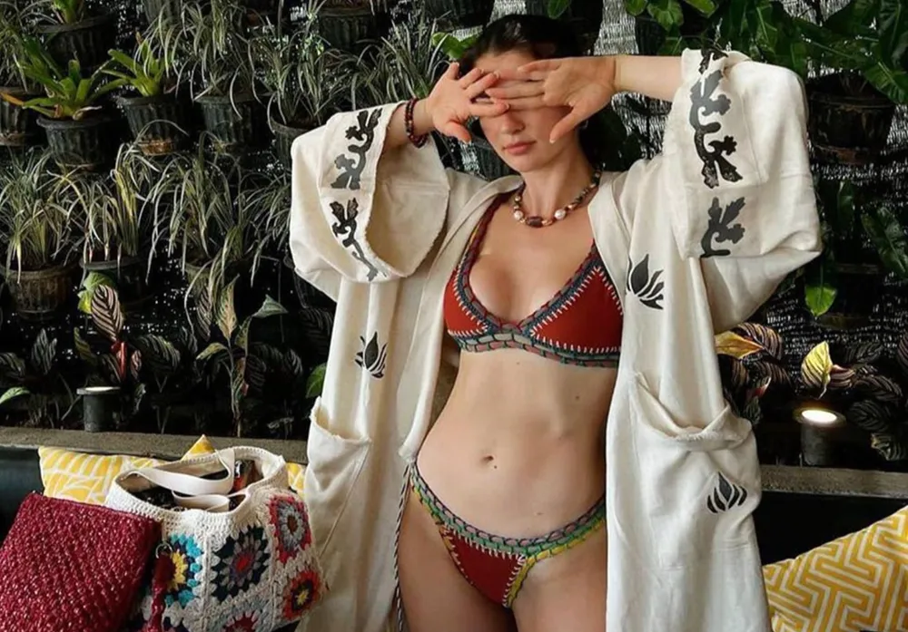 Burcu Özberk tarzıyla tam not aldı