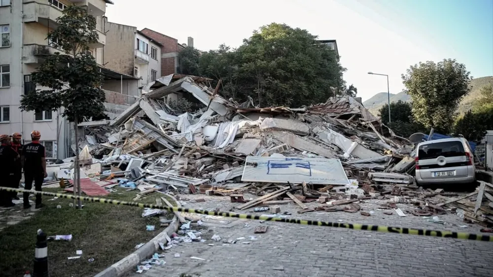 Balıkesir beşik gibi sallanıyor