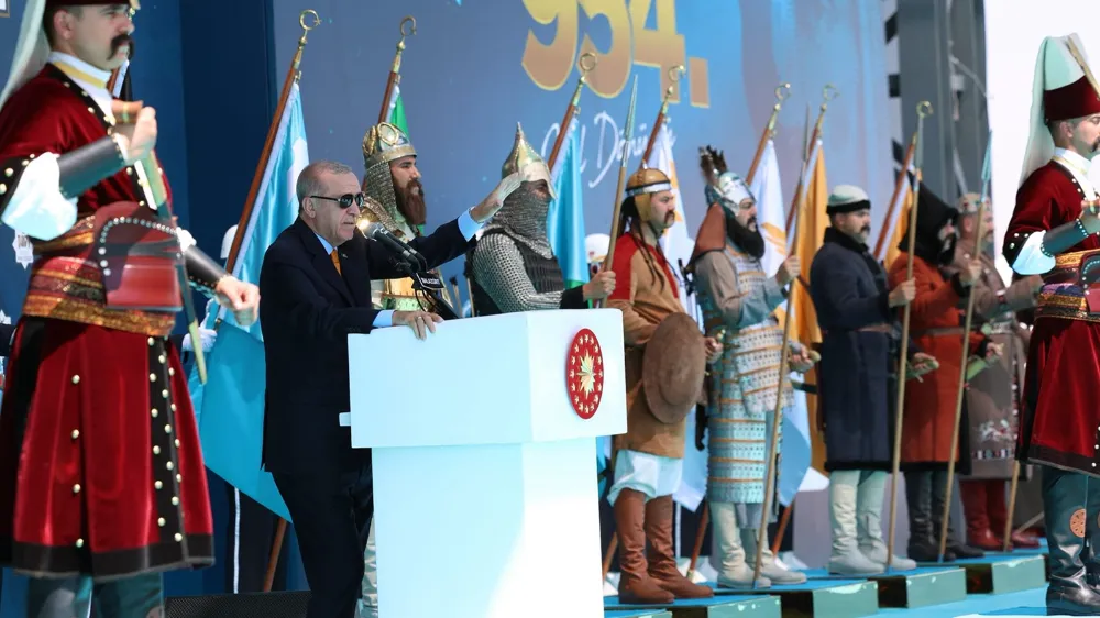 Yönünü Ankara
