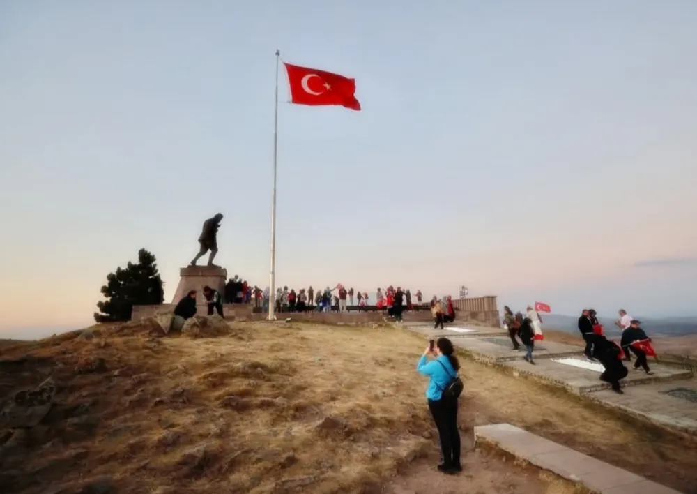 Bayrampaşa Belediyesi’nden Kocatepe’ye Anlamlı Ziyaret