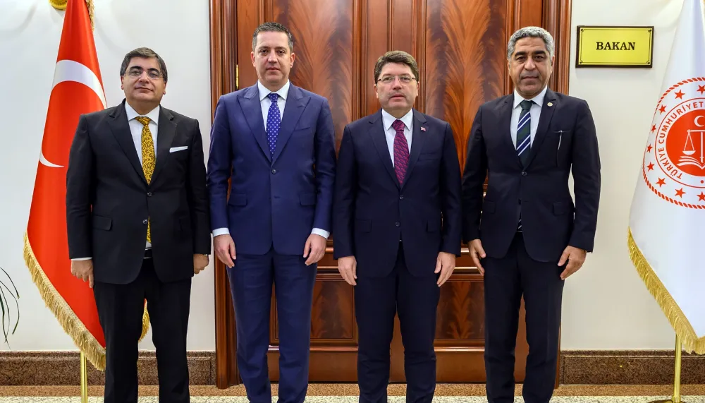 15 hukuk fakültesi mezuniyet belgesi tahrif edilmiş