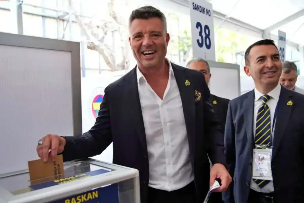Fenerbahçe’nin yeni başkanı Sadettin Saran oldu