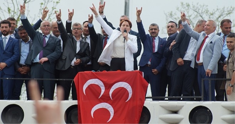 Meral Akşener: Tek Adam