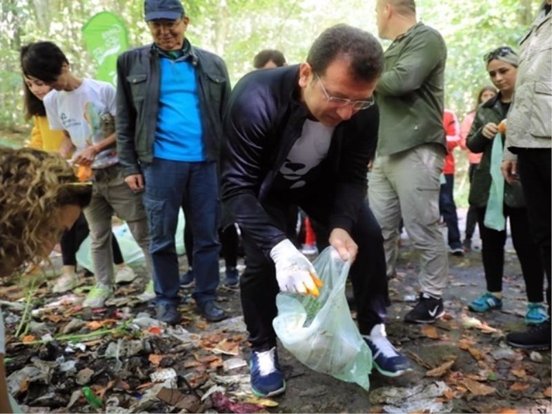 Ekrem İmamoğlu çöp topladı