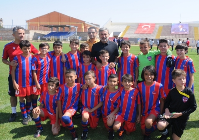 Türkiye futbolunun gelecekteki yıldızları Niğde