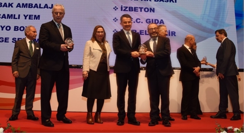 Abalıoğlu’na çifte ödül