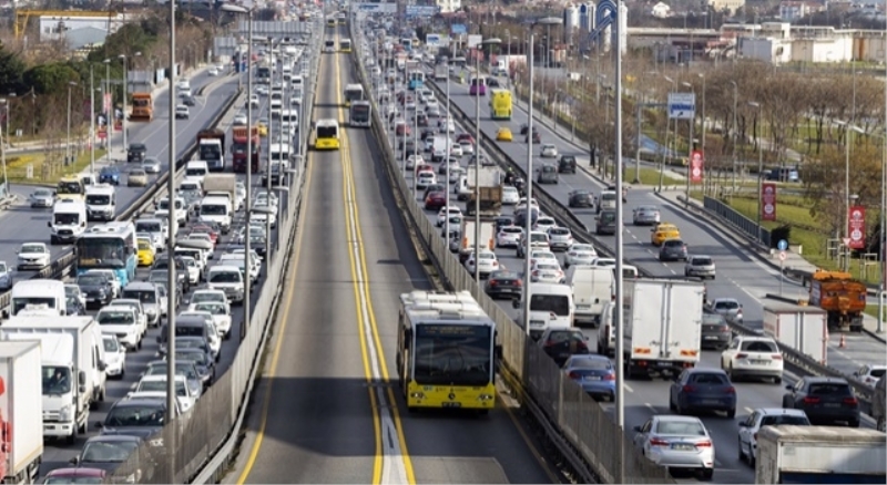 İETT metrobüs sefer sayısını arttırdı