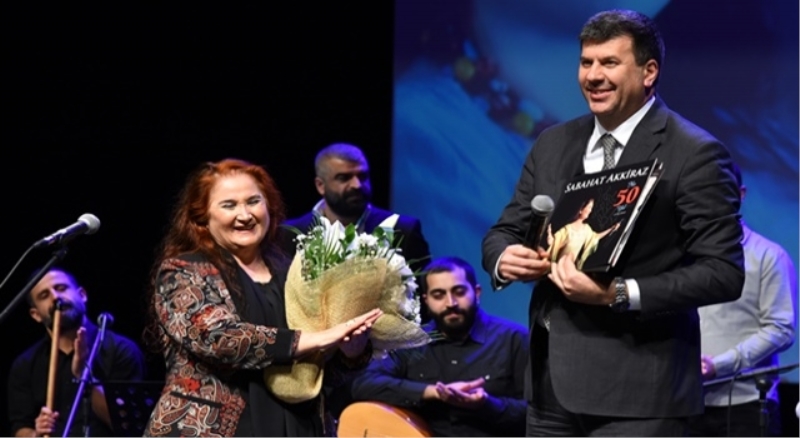 Sabahat Akkiraz, 50’inci sanat yılını kutladı