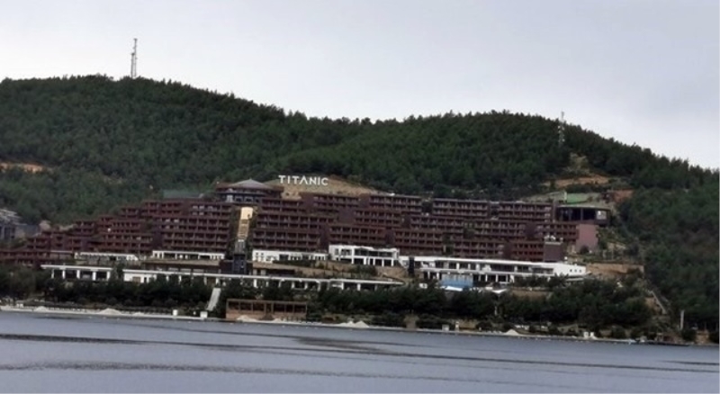 Yanan orman arazisine otel yapıldı