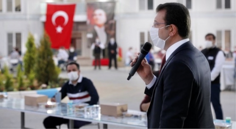 İmamoğlu inşaat çalışanlarıyla iftar yaptı