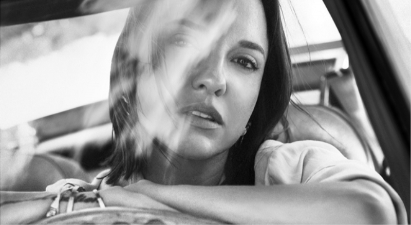 Ayşe Özyılmazel ‘Geri Dönülmüyor’