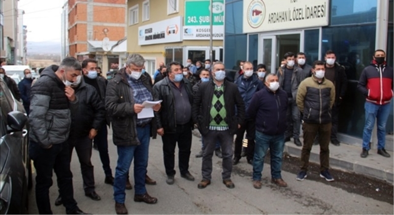 Kamu kurumu, yasağa rağmen işçi çıkarttı