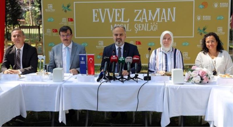 Masal kuşu düşbazlarını bekliyor
