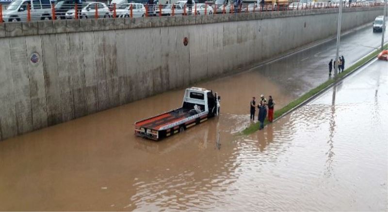 Diyarbakır sele teslim oldu