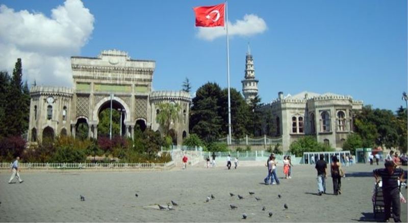 İÜ